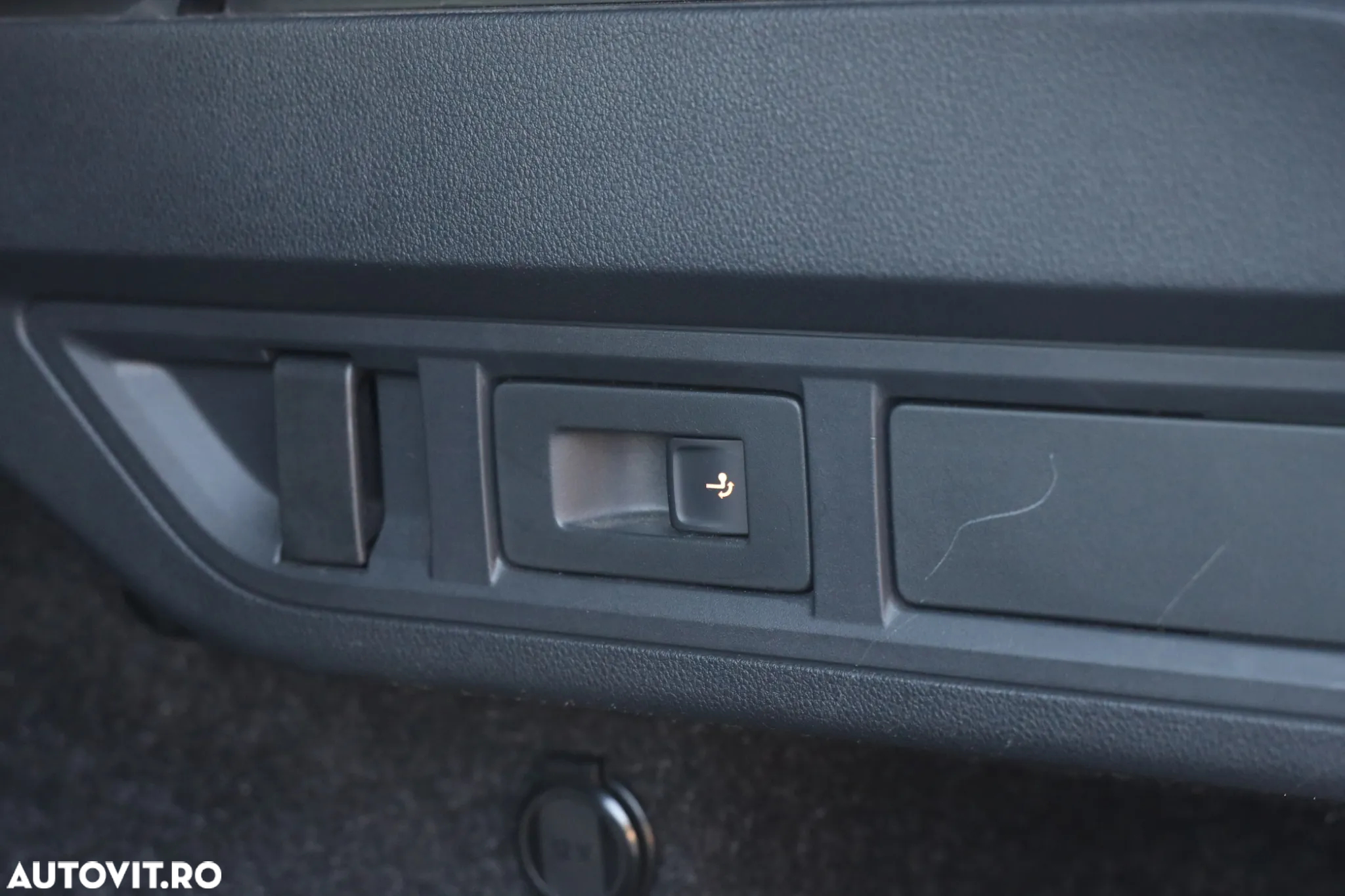 Skoda Octavia Combi 2.0 TDI DSG Style - 34