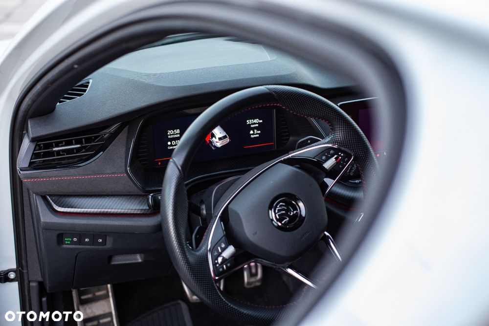 Skoda Octavia 2.0 TSI RS DSG - 32