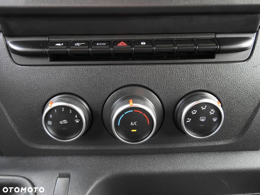 Renault MASTER  CHŁODNIA KONTENER 0*C LEDY KLIMATYZACJA  145KM - 35