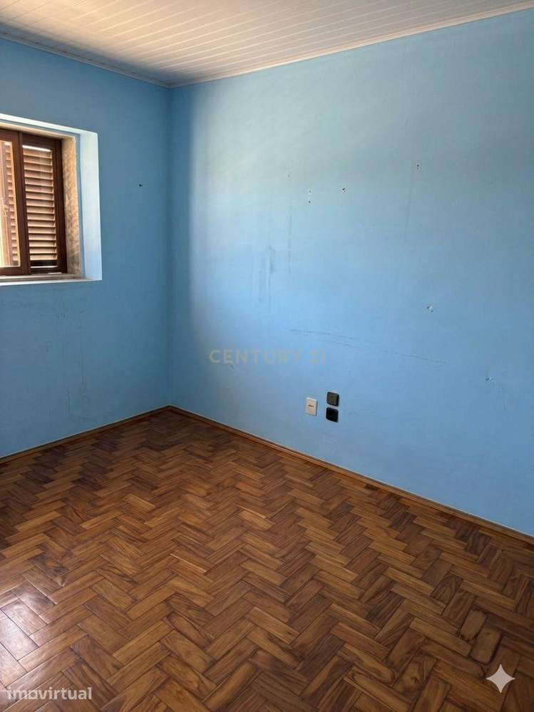 Moradia T7 com Enorme Potencial em Lote Total de 5.611 m² - Grande imagem: 5/35