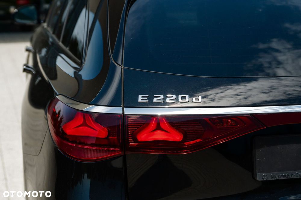 Mercedes-Benz Klasa E - 14