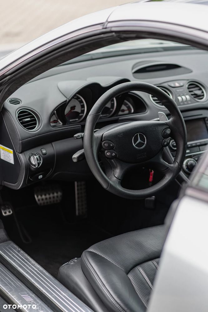 Mercedes-Benz SL 55 AMG - 16