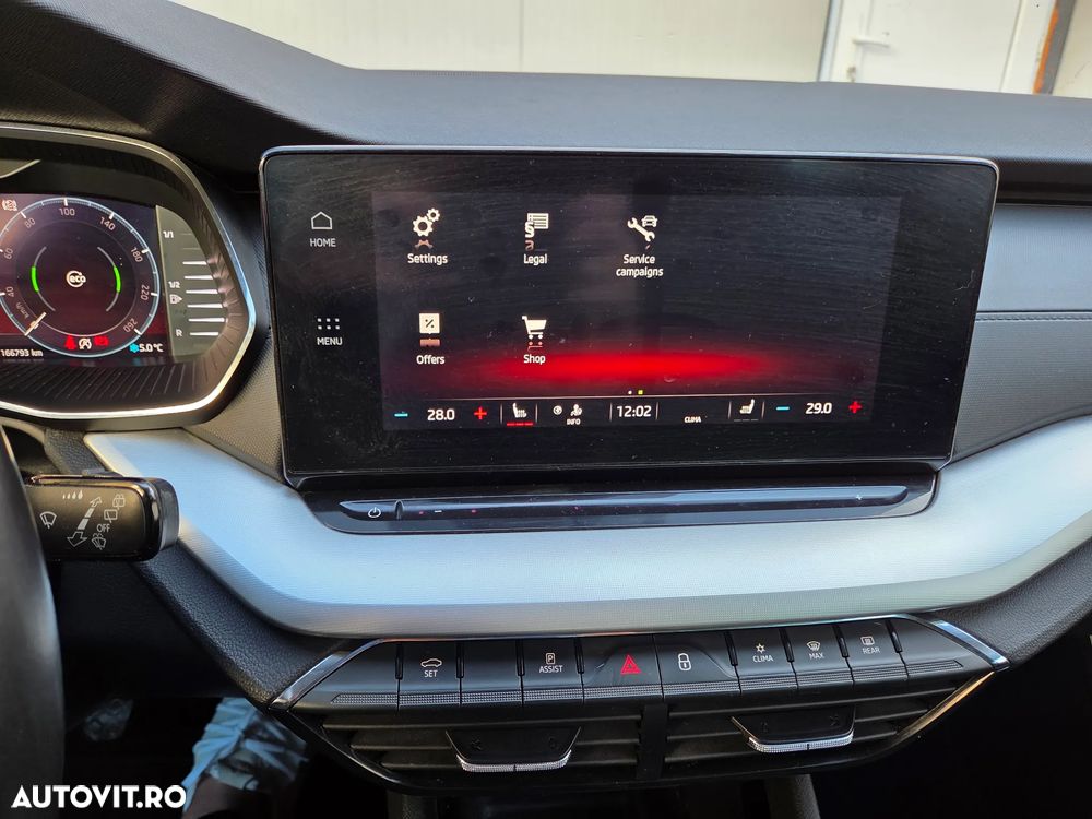 Skoda Octavia Combi 2.0 TDI Ambition - 36