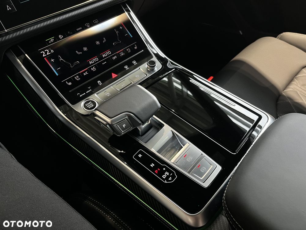 Audi Q8 TFSI e PHEV 360 kW Quattro Tiptronic - 33