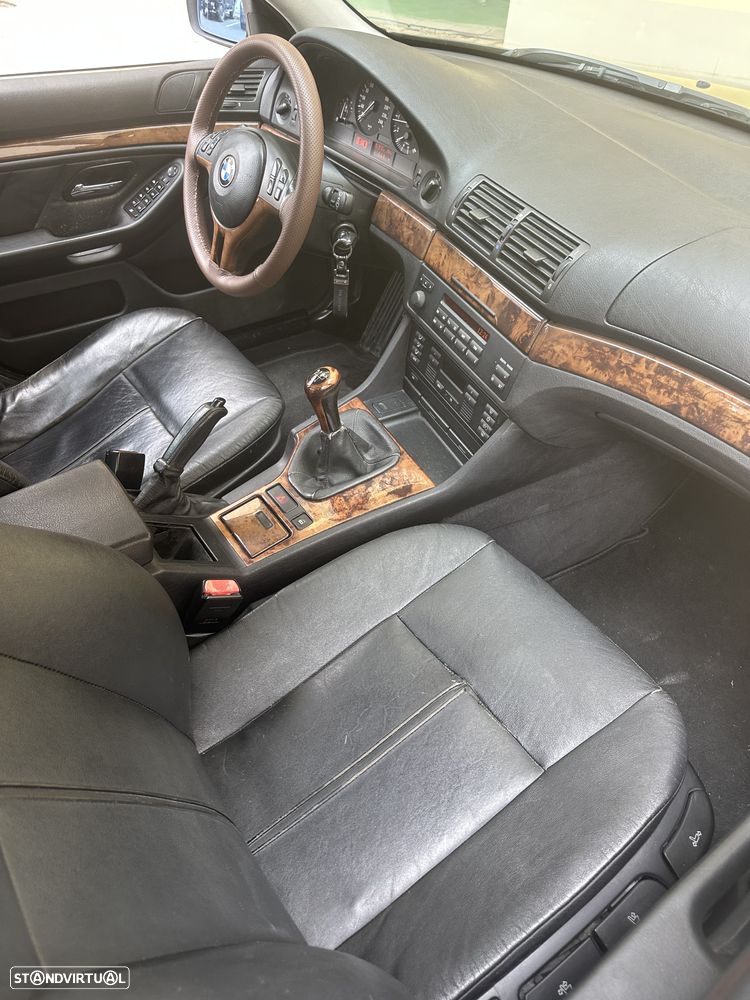 BMW 520 d Touring - 36