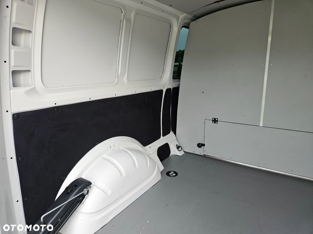 Volkswagen TRANSPORTER Brygadowy 6os 25tyś km L2H1 LONG SalonPL FV23% - 34