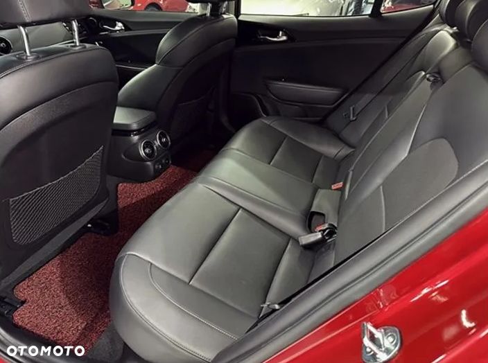 Kia Stinger 2.0 T-GDI GT Line - 16