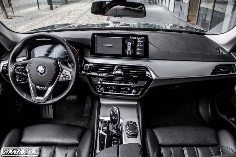 BMW 520 d Line Luxury Auto - 40