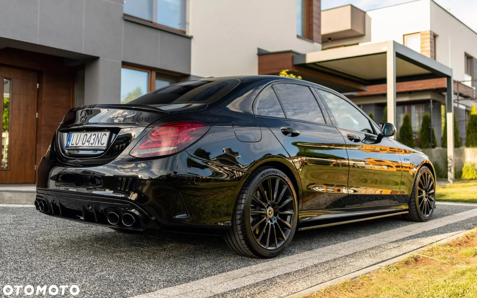 Mercedes-Benz Klasa C AMG 43 4Matic T 9G-TRONIC - 19
