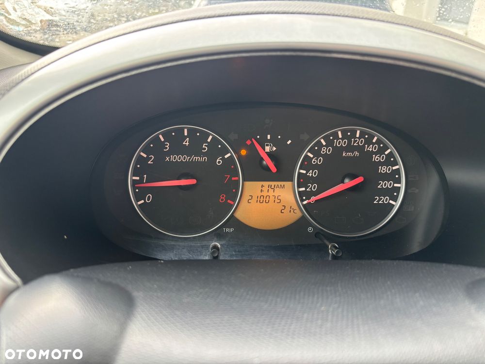 Nissan Micra - 8