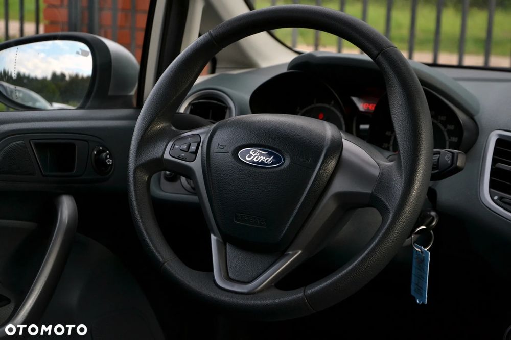Ford Fiesta 1.25 Trend EU5 - 30