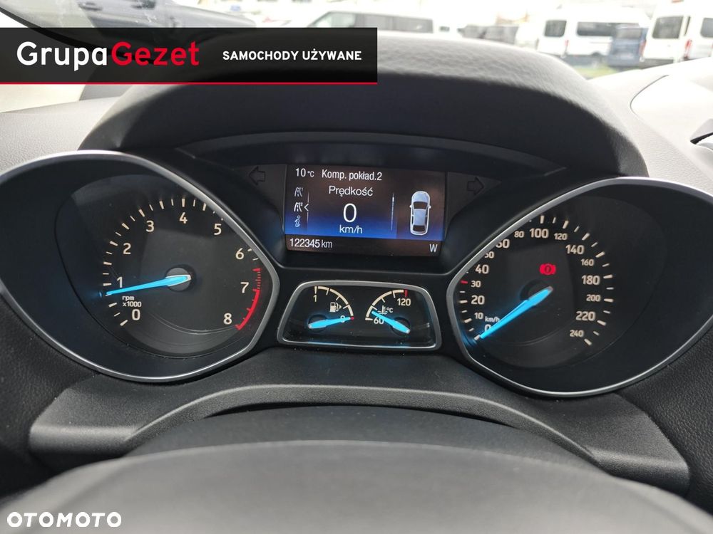 Ford Kuga - 17