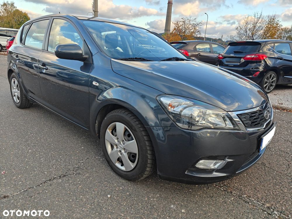 Kia Ceed - 20
