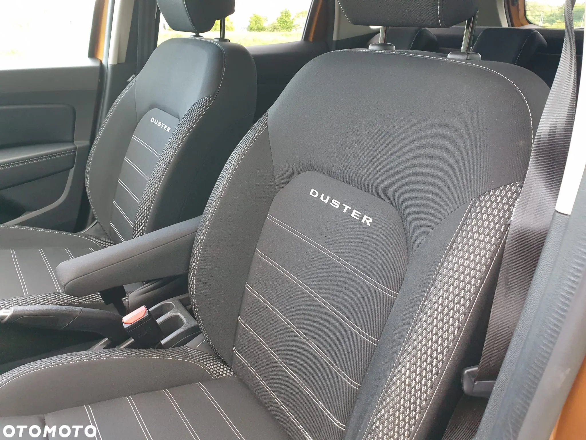Dacia Duster 1.6 SCe Prestige - 19