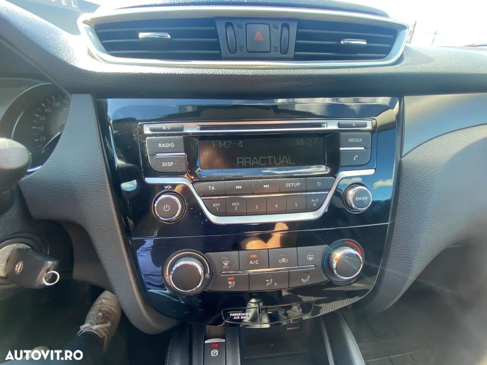 Nissan Qashqai 1.3 DIG-T ACENTA - 19