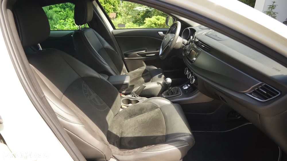 Alfa Romeo Giulietta 1.4 TB 16V Multiair - 15