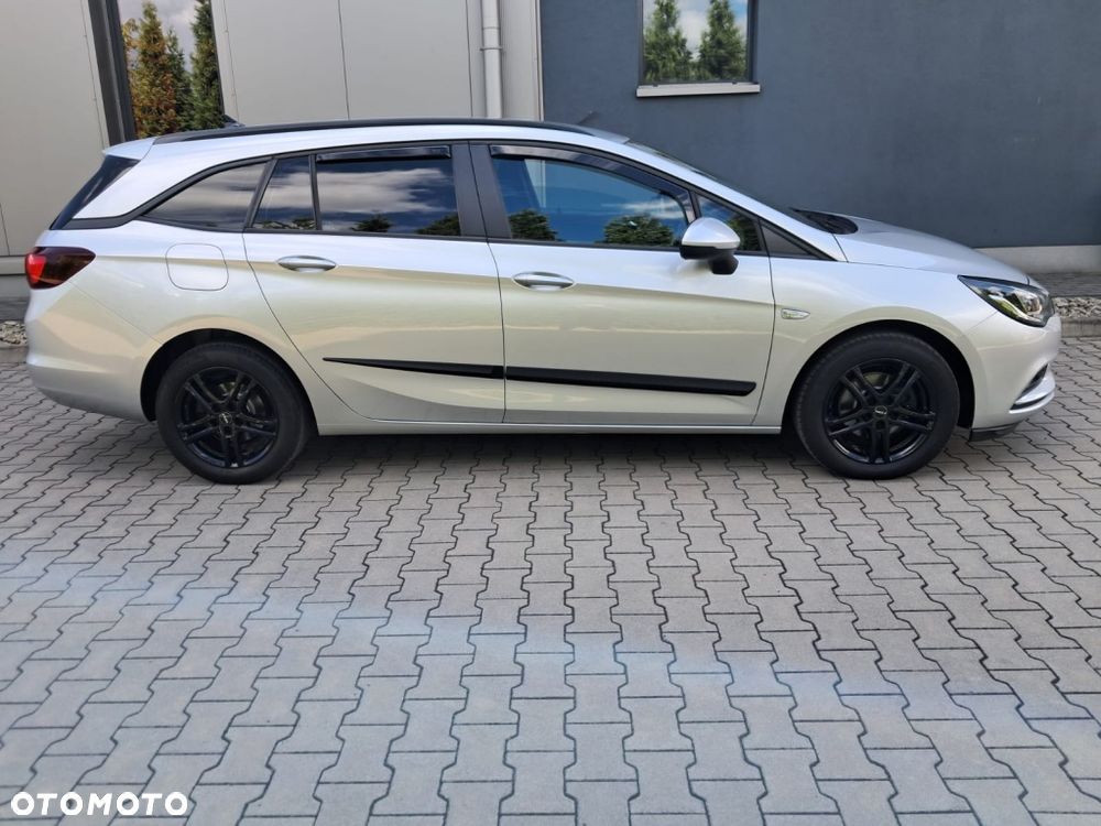 Opel Astra 1.4 T Dynamic - 10