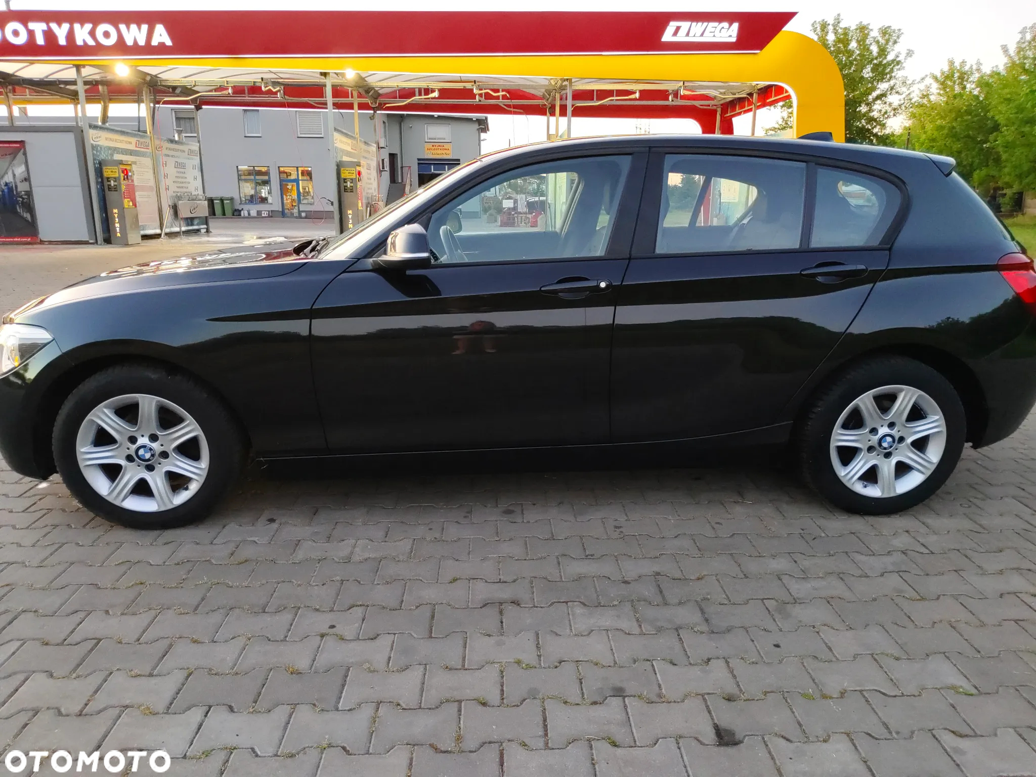 BMW Seria 1 116i - 9