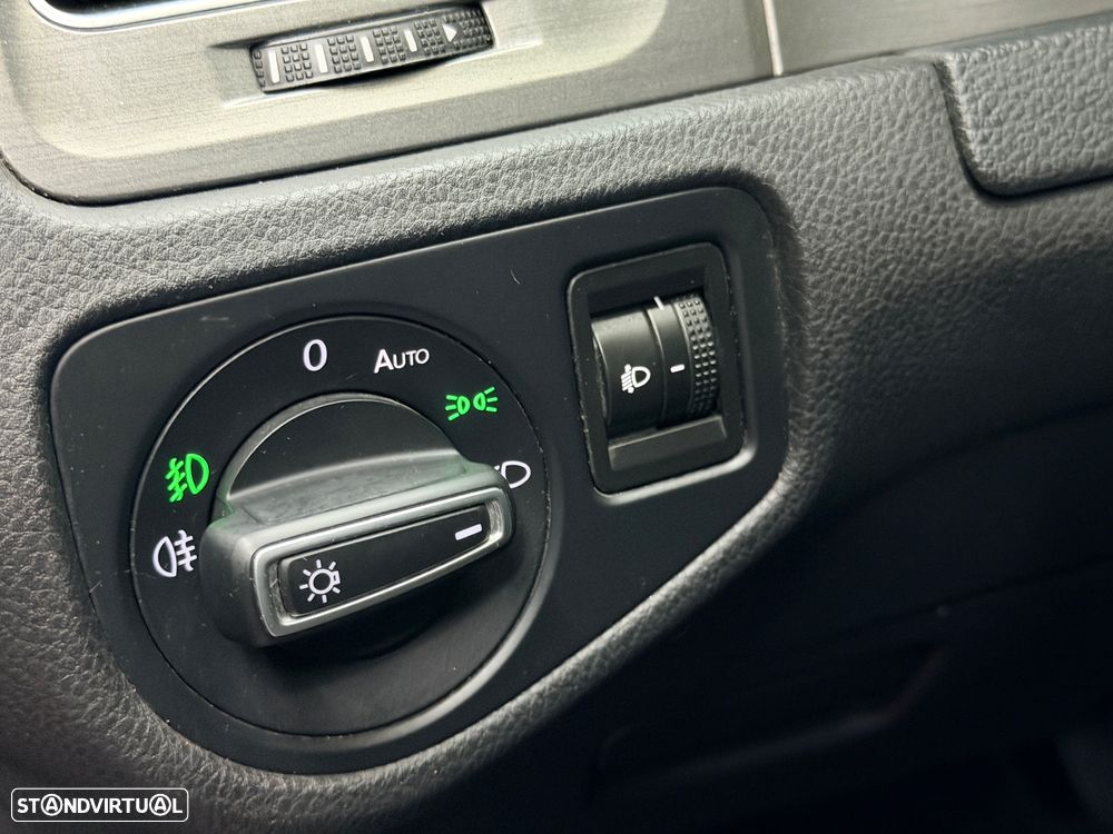 VW Golf 1.6 TDi BlueMotion Trendline - 19