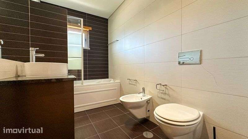 Apartamento T1+1 Duplex - No Centro da Cidade de Viseu - Grande imagem: 5/12