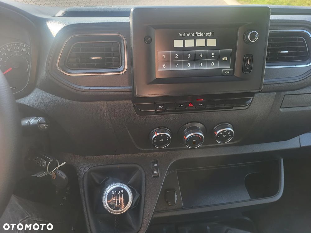 Renault Master - 30