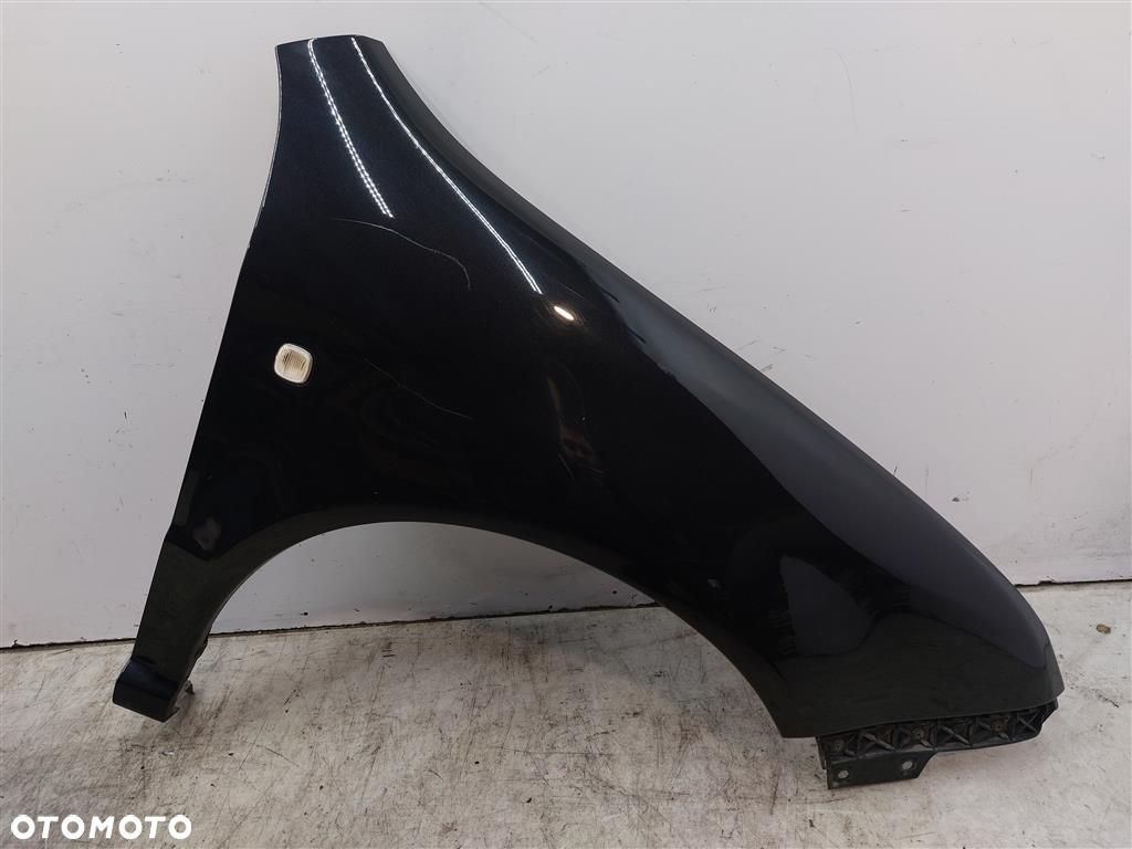 Błotnik przedni PRAWY Skoda Fabia I LAK:LF9R1999-2008R ŁADNY - 1