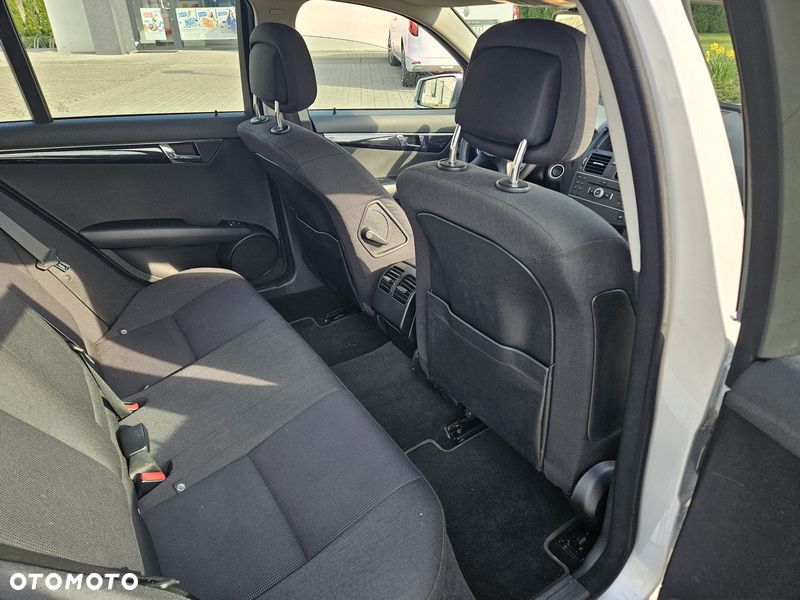 Mercedes-Benz Klasa C - 9