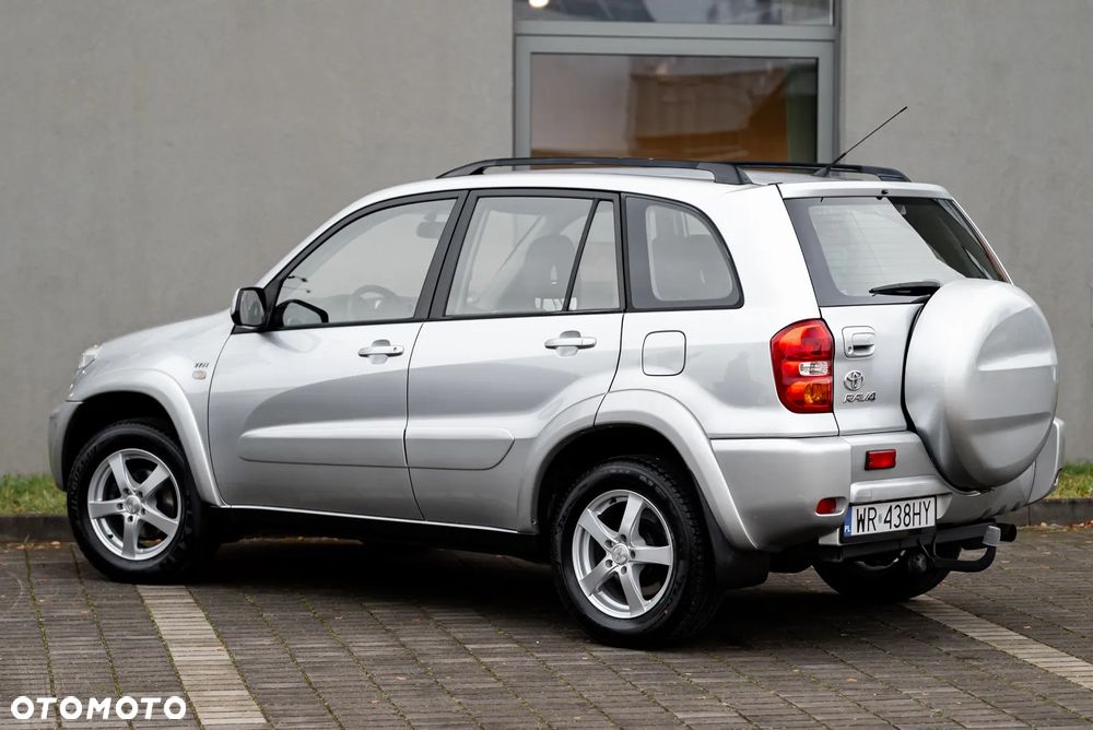 Toyota RAV4 2.0 VVT-i 4x4 - 11