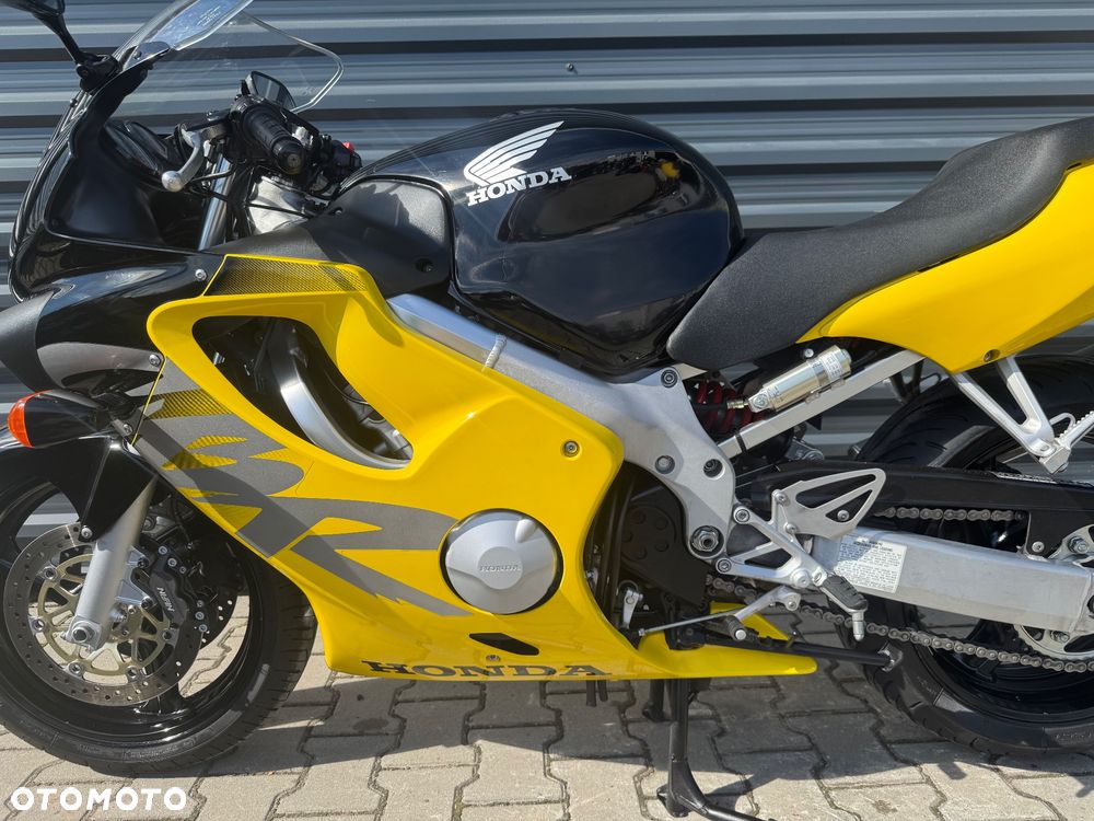 Honda CBR - 12