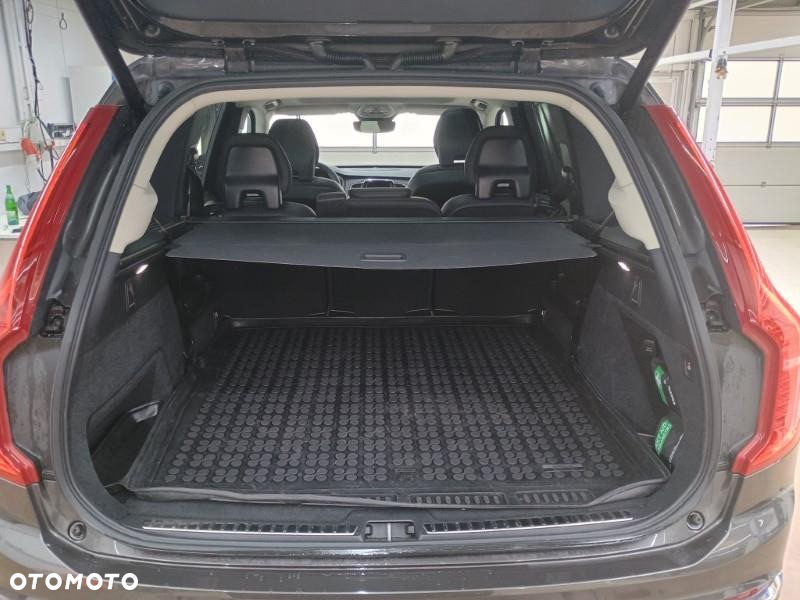 Volvo XC 90 B5 D AWD Plus Bright - 10