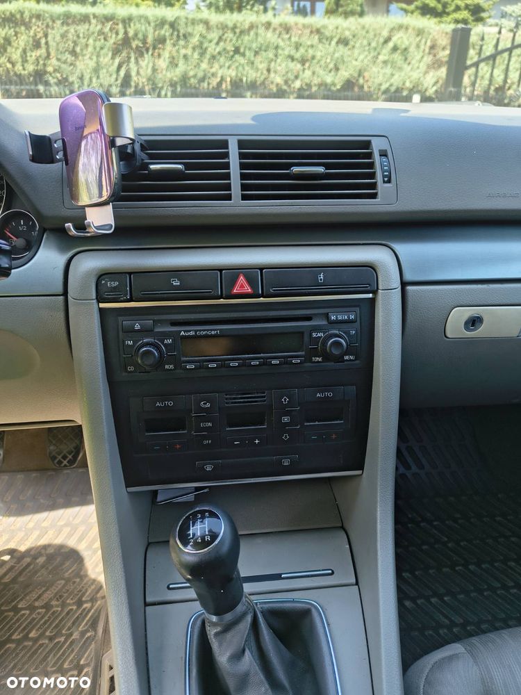 Audi A4 Avant 1.9 TDI - 8