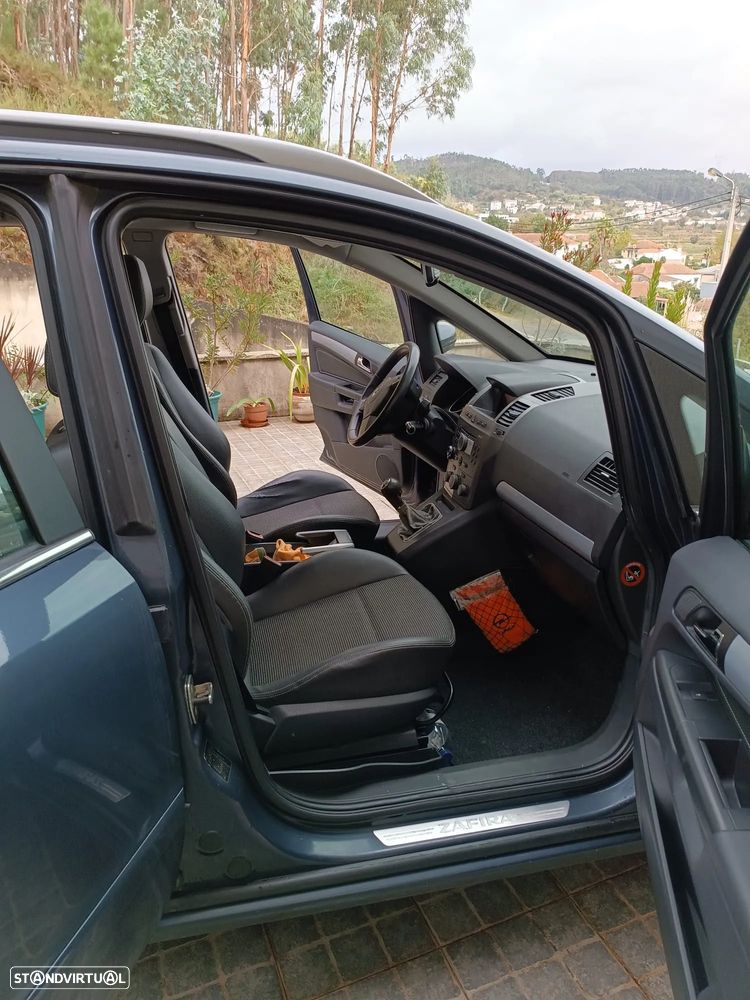 Opel Zafira 1.9 CDTi Cosmo - 3