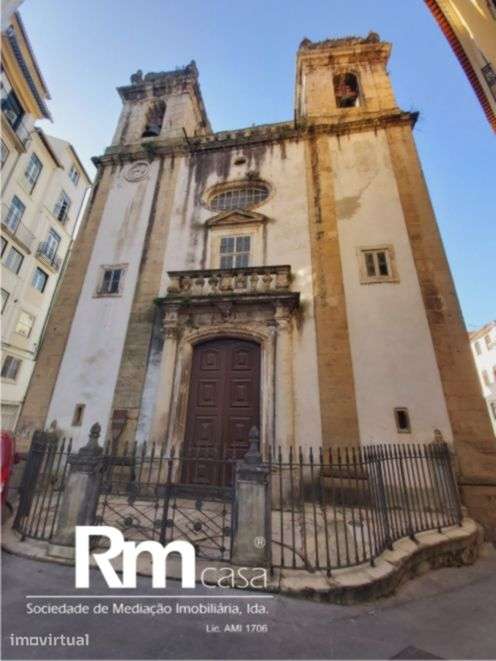 Excelente T0 Junto à Praça do Comércio renovado, a estrear - Grande imagem: 4/20