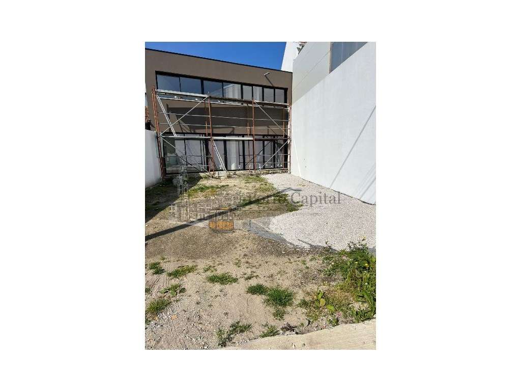 FANTASTICA MORADIA T2 JUNTO AO HOSPITAL DE SÃO JOÃO - Grande imagem: 3/20