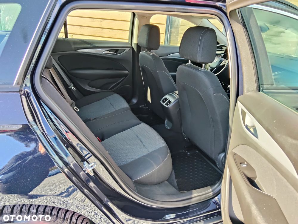 Opel Insignia 1.6 ECOTEC Business Innovation - 28