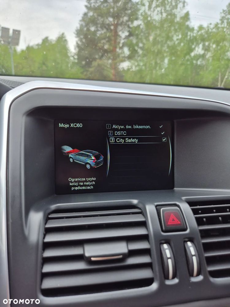 Volvo XC 60 - 21