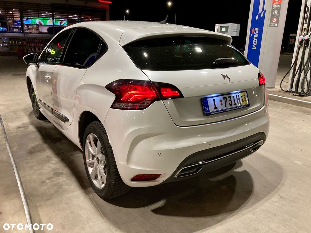 Citroën DS4 1.6 HDi SoChic - 16