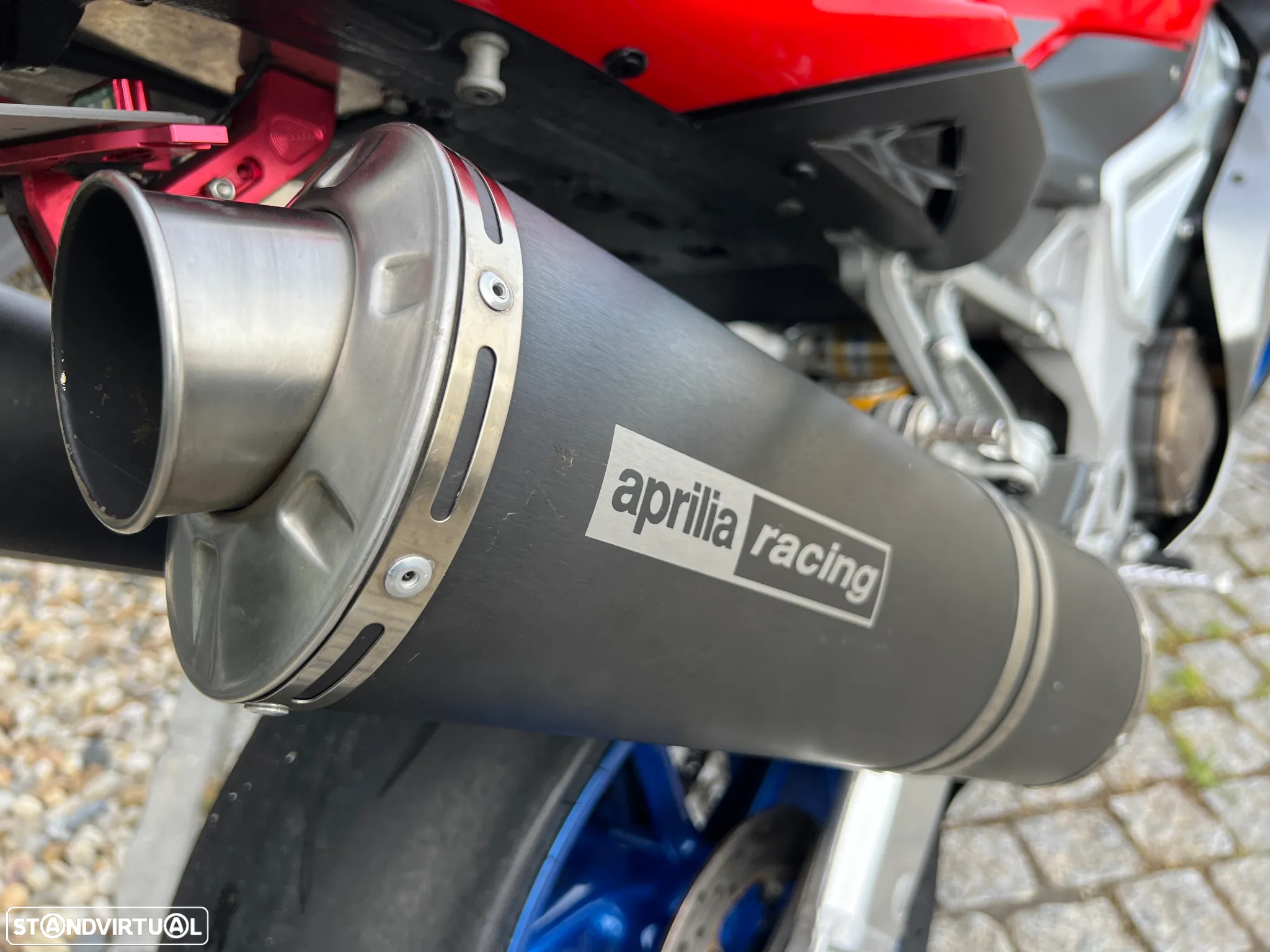 Aprilia RSV 1000R-RR - 9