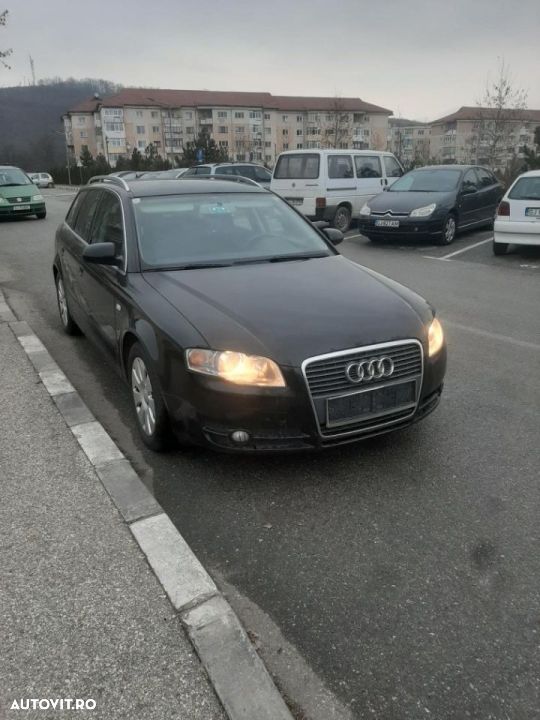 Audi A4 - 1