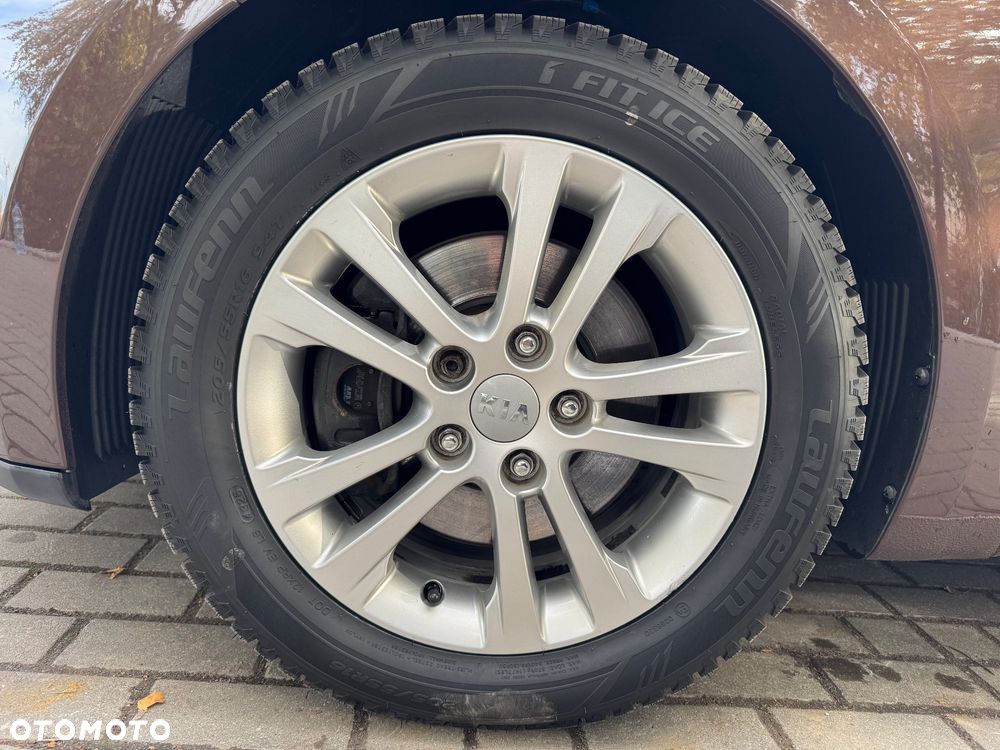 Kia Ceed - 15