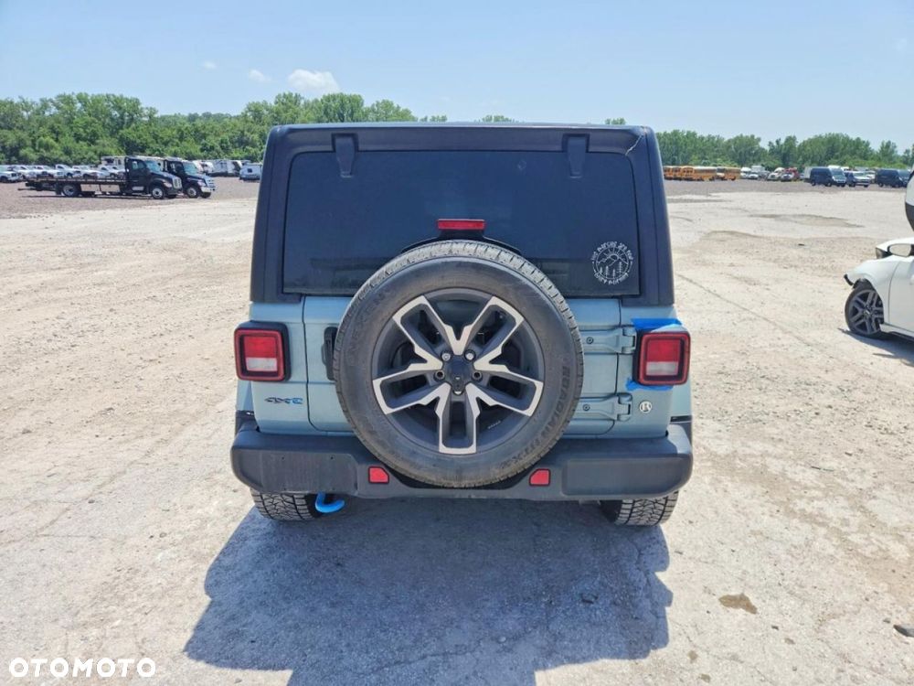 Jeep Wrangler - 6