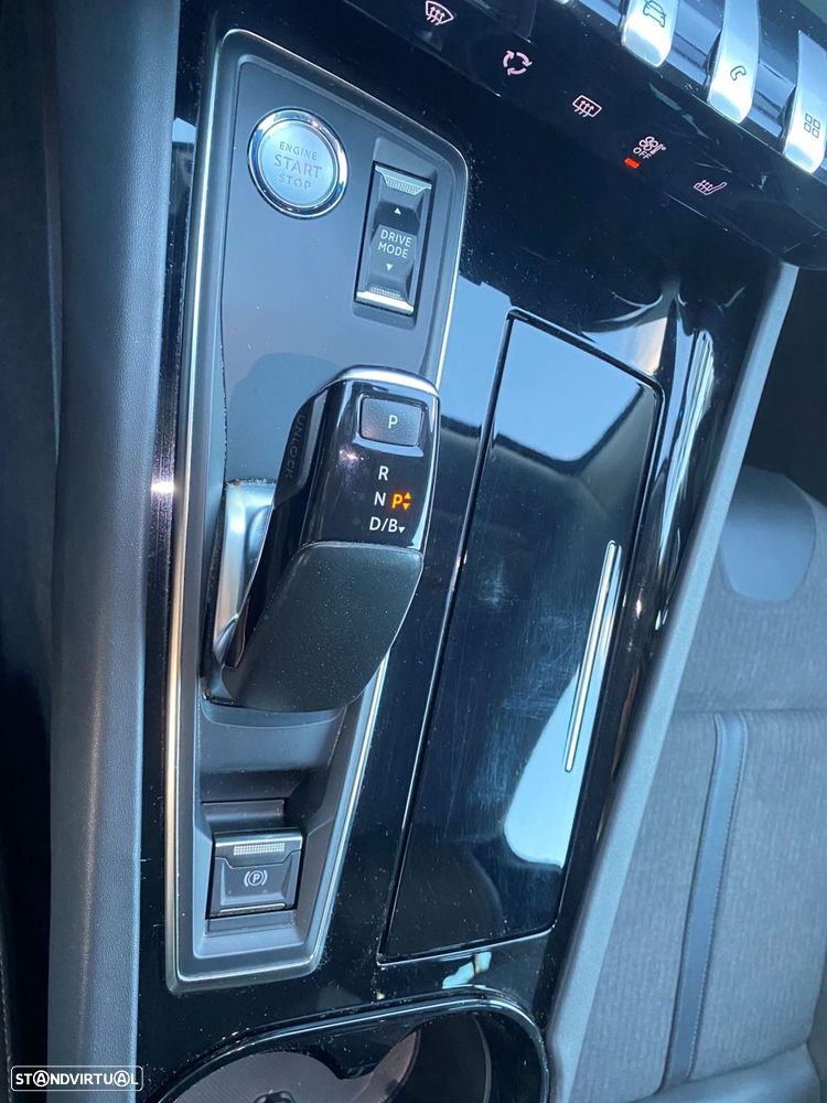 Peugeot 508 Plug-In Hybrid 225 e-EAT8 Allure Pack - 31