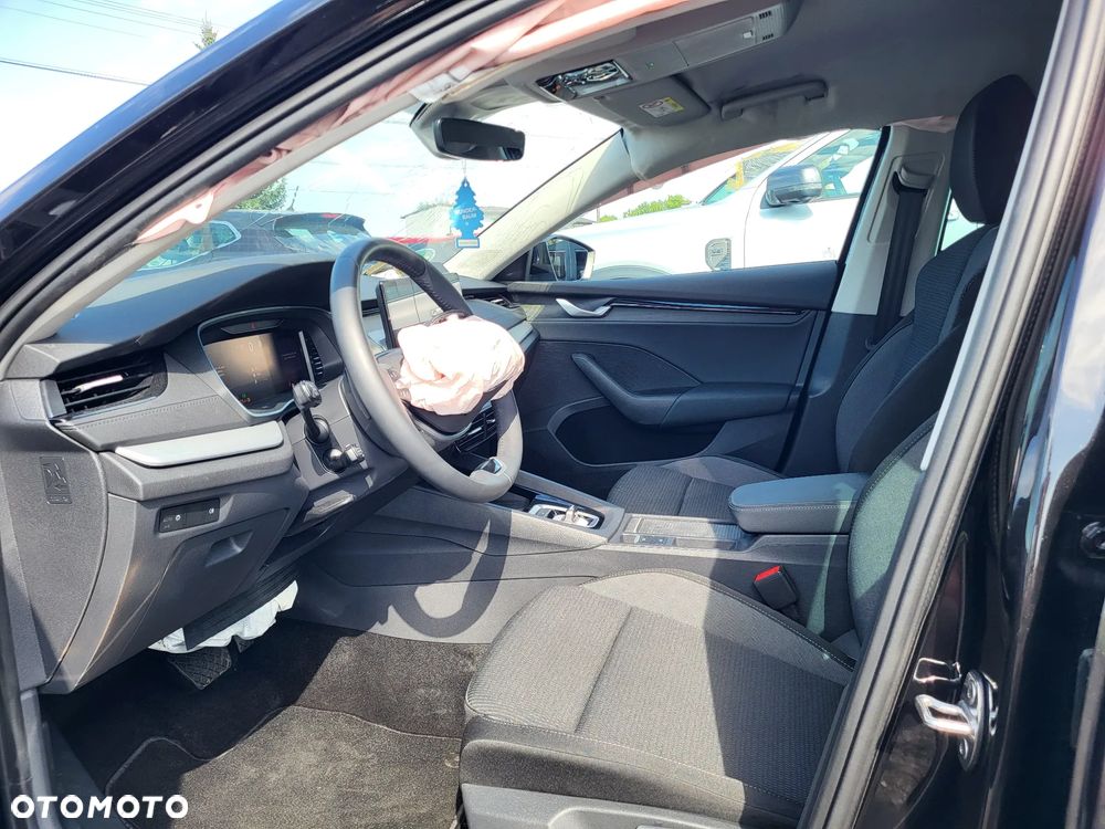 Skoda Octavia 1.5 TSI mHEV DSG Selection - 7