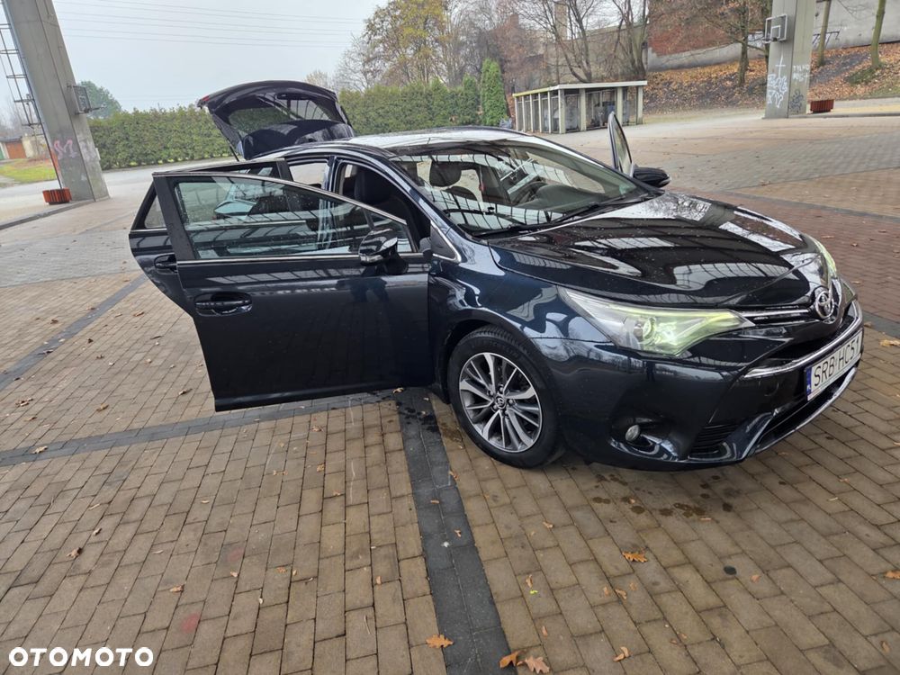 Toyota Avensis 1.8 Premium - 3