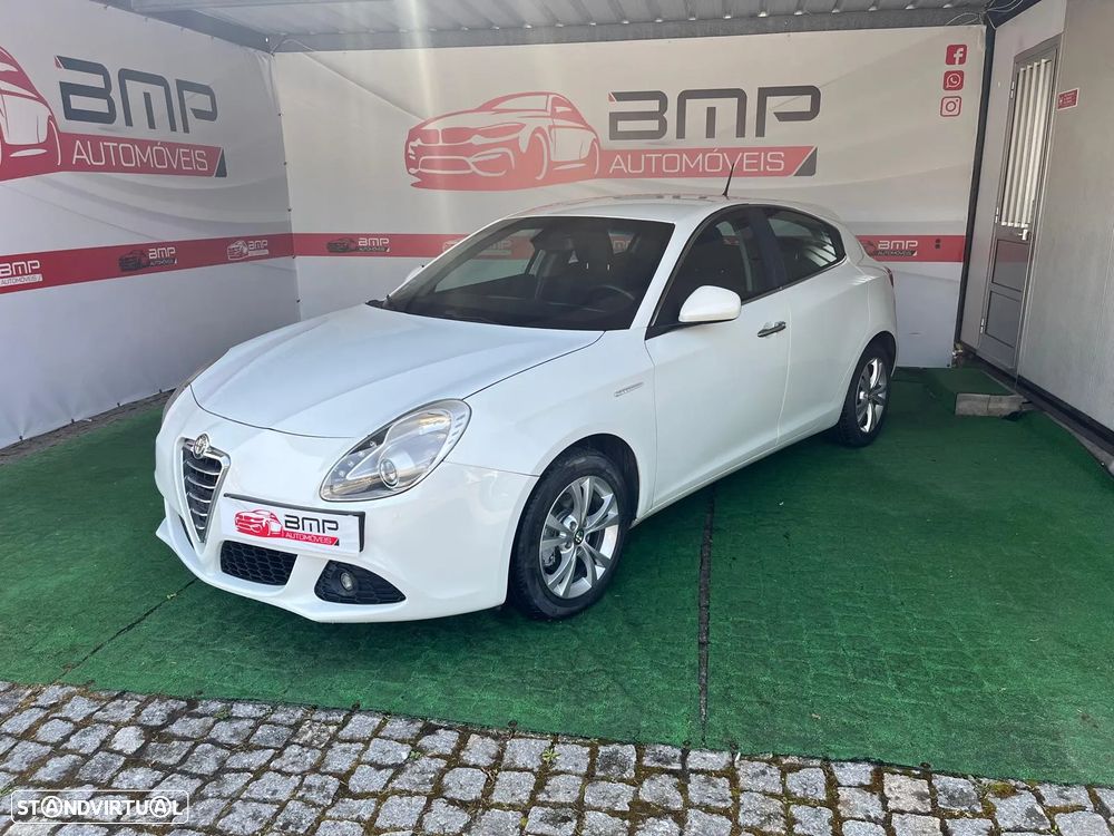 Alfa Romeo Giulietta 1.6 JTDm Distinctive - 1