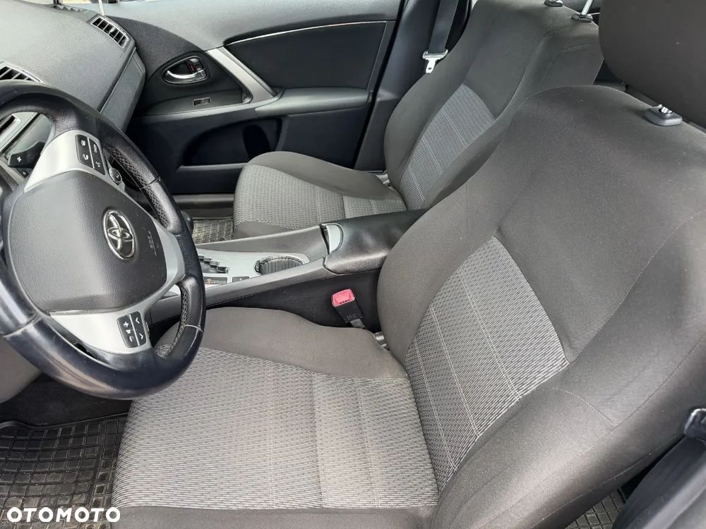 Toyota Avensis 1.8 Sol plus NAVI MS - 12