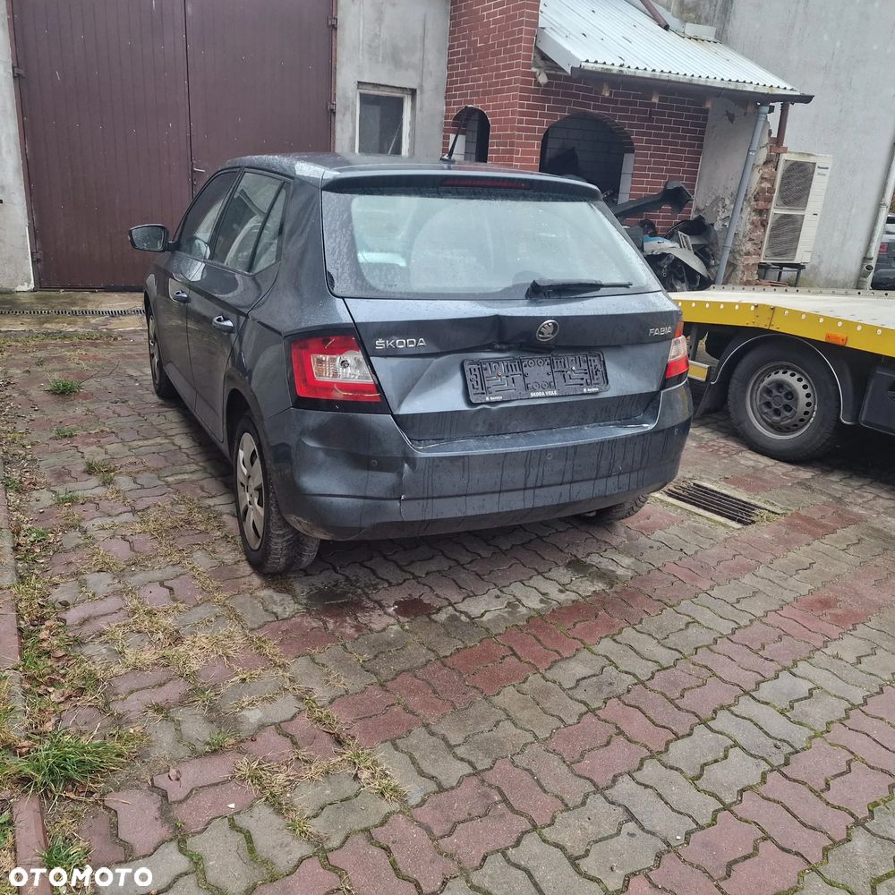 Skoda Fabia - 7