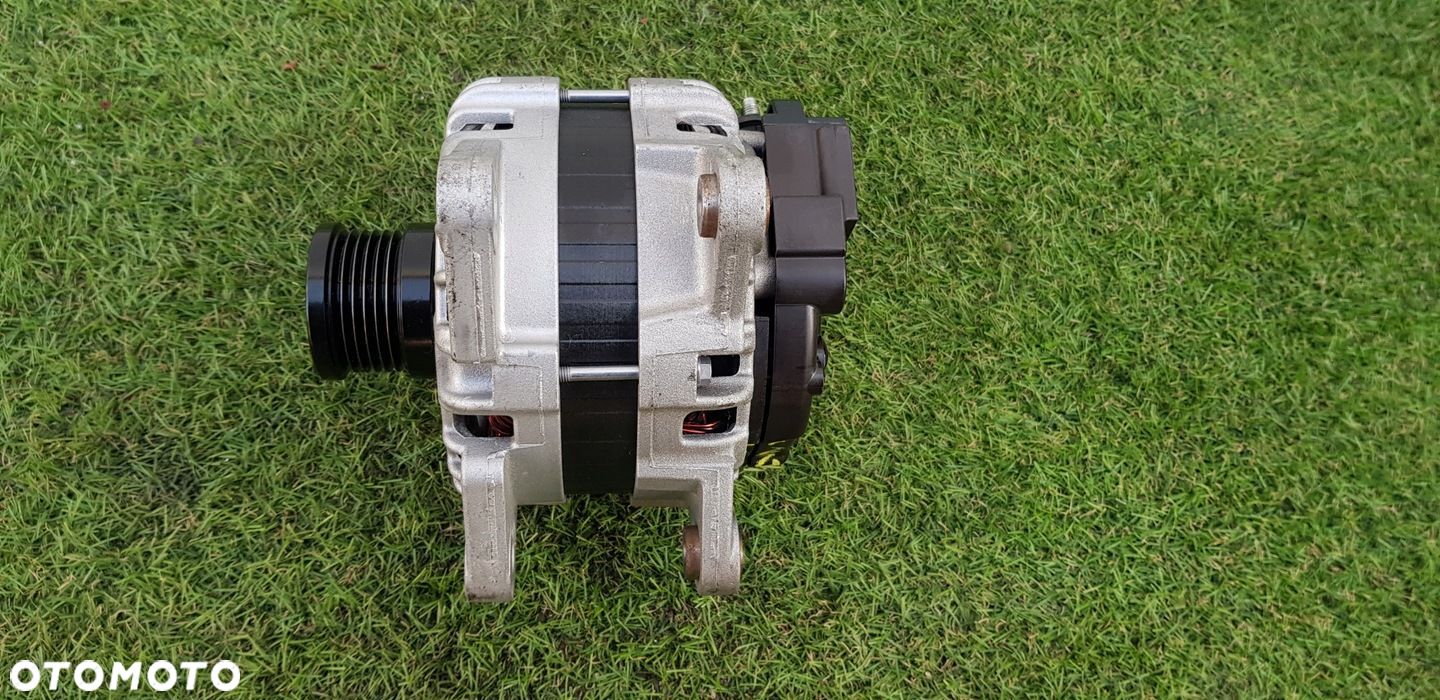 Alternator Renault Megane IV RS 1.8 TCE 231008246R - 1