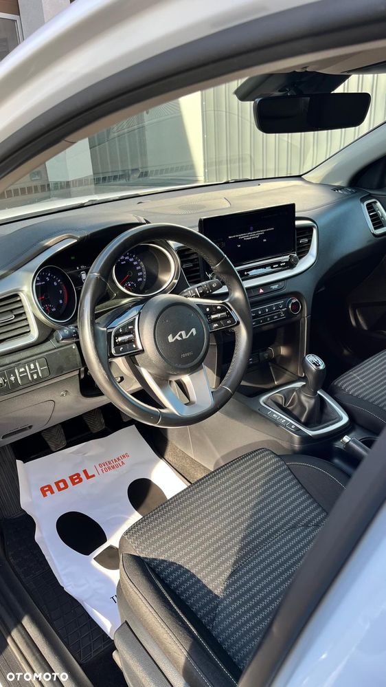 Kia Ceed 1.5 T-GDI M - 20