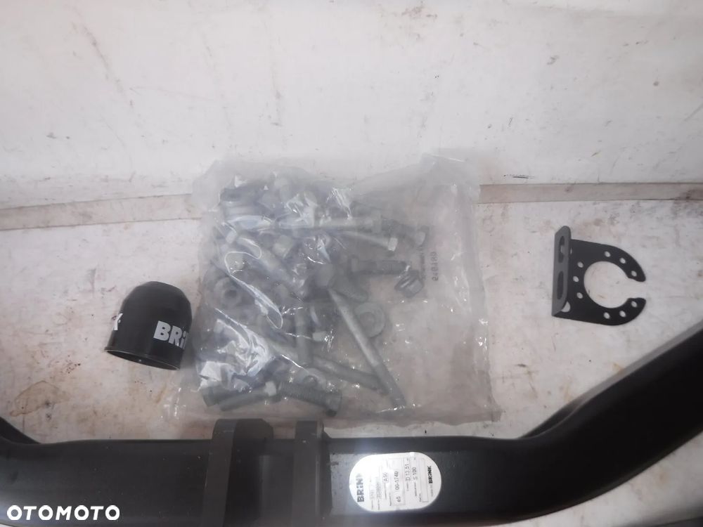 hyundai h300 h1 hak holowniczy nowy brink - 5